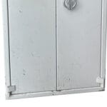 Begagnat-dubbeldörrat-säkerhetsskåp-lackskador